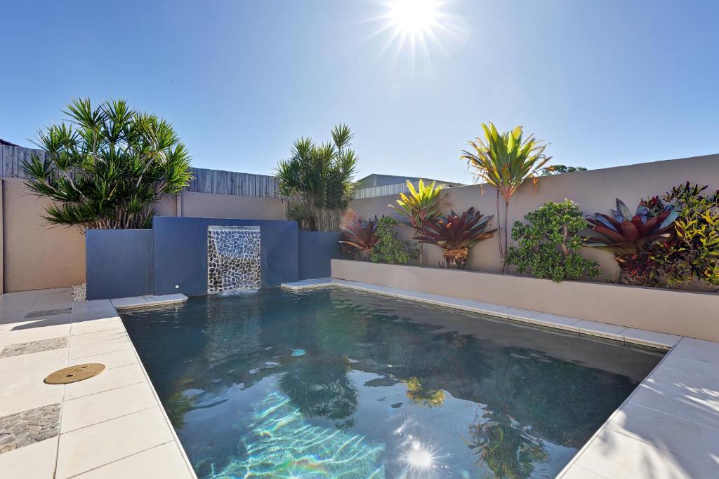 Gallery image of Pet Friendly 5 BR Family Home w Pool at Caloundra in Caloundra West