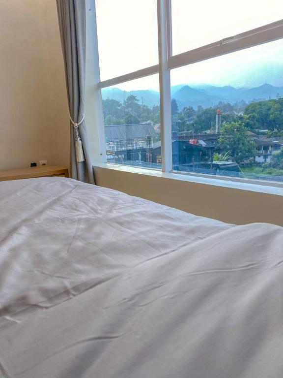 Algara Puncak Hotel - Studio With Mountain View