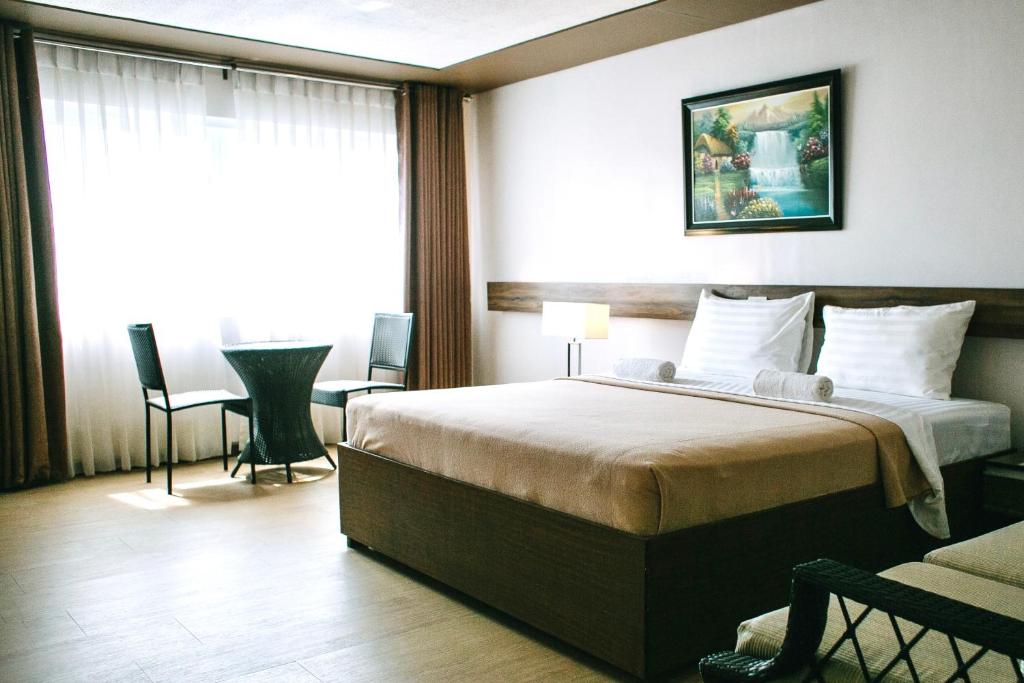 LEOPE HOTEL Images Cebu Videos