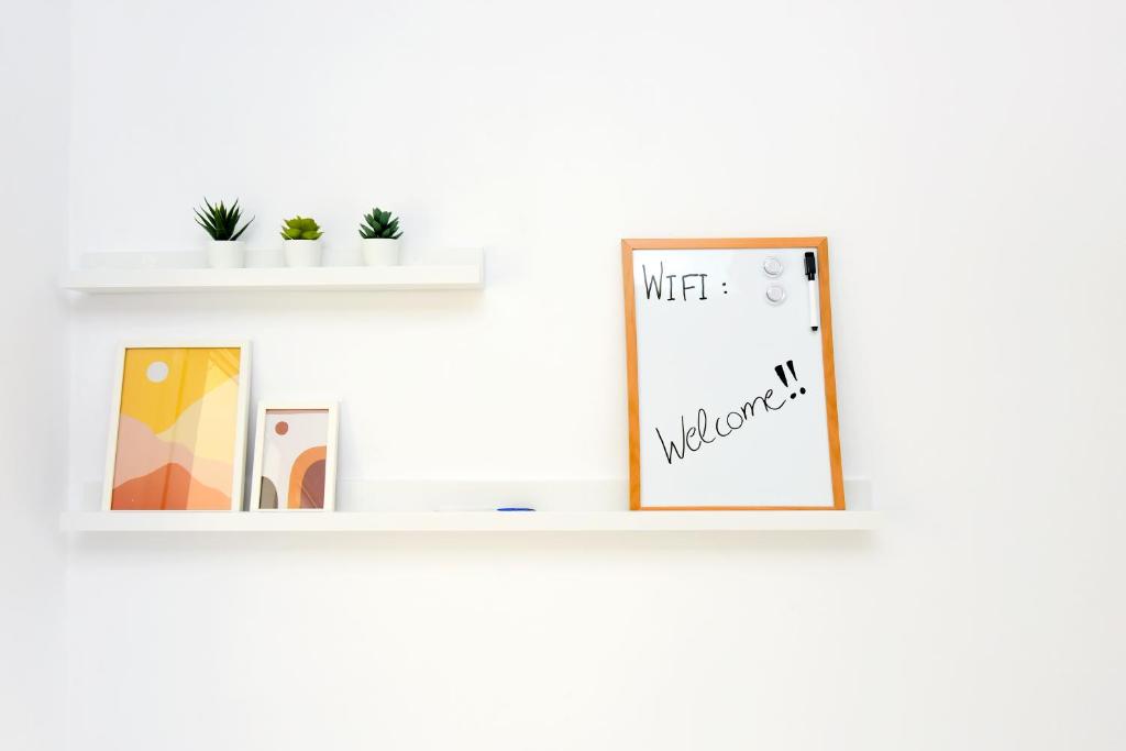 Certifikát, hodnocení, plakát nebo jiný dokument vystavený v ubytování Naya Ixia Rhodes Apartment