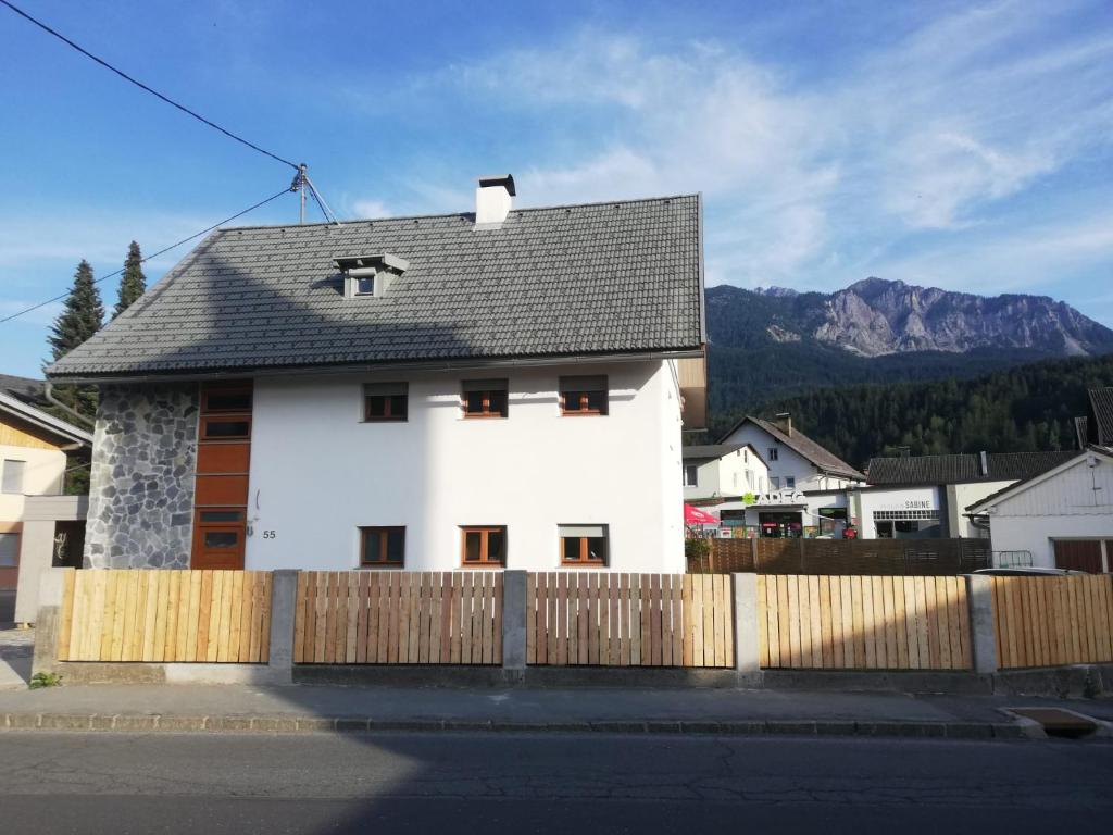 Nespecifikovaný výhled na hory nebo výhled na hory při pohledu z apartmánu