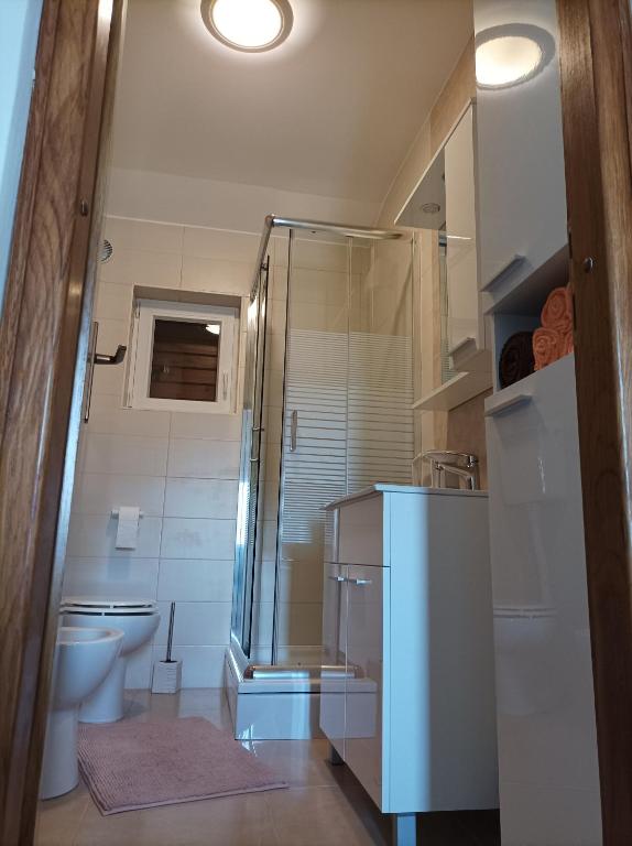 Kúpeľňa v ubytovaní Apartman Periska