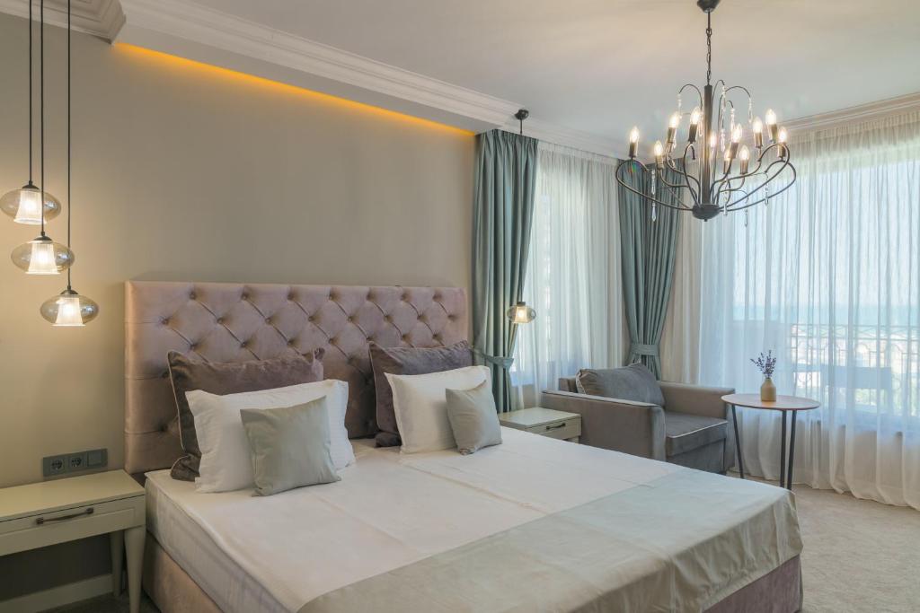 Beachfront Aquamarine - Beach & SPA Hotel- All inclusive & FREE PARKING - Camera Doppia Con Balcone E Vista Mare - Parcheggio Gratuito