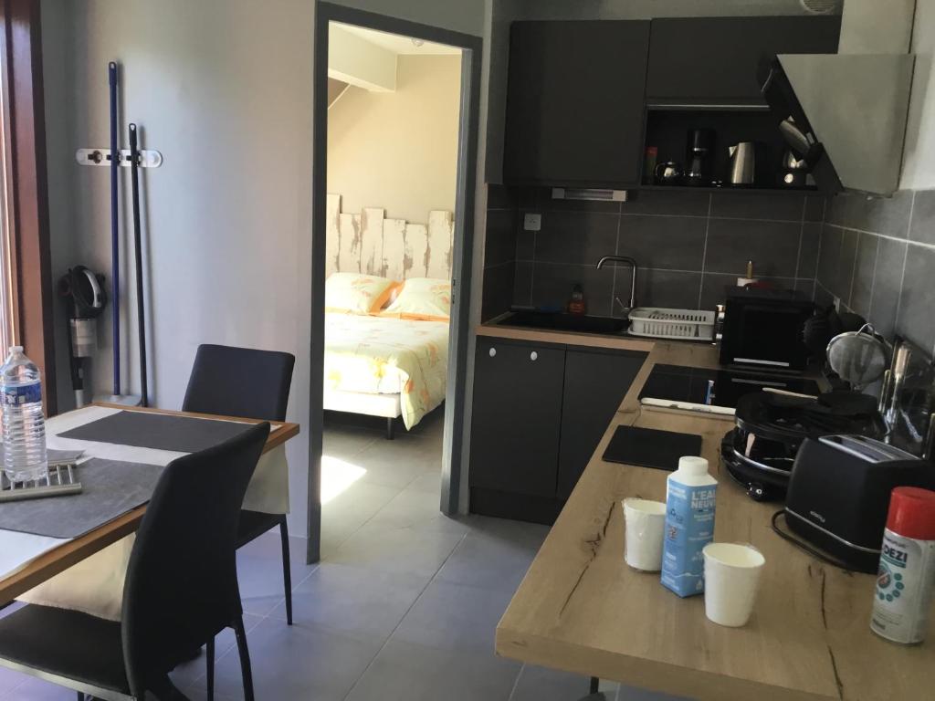 Kjøkken eller kjøkkenkrok på LO PASTRE - LUXUEUX T2