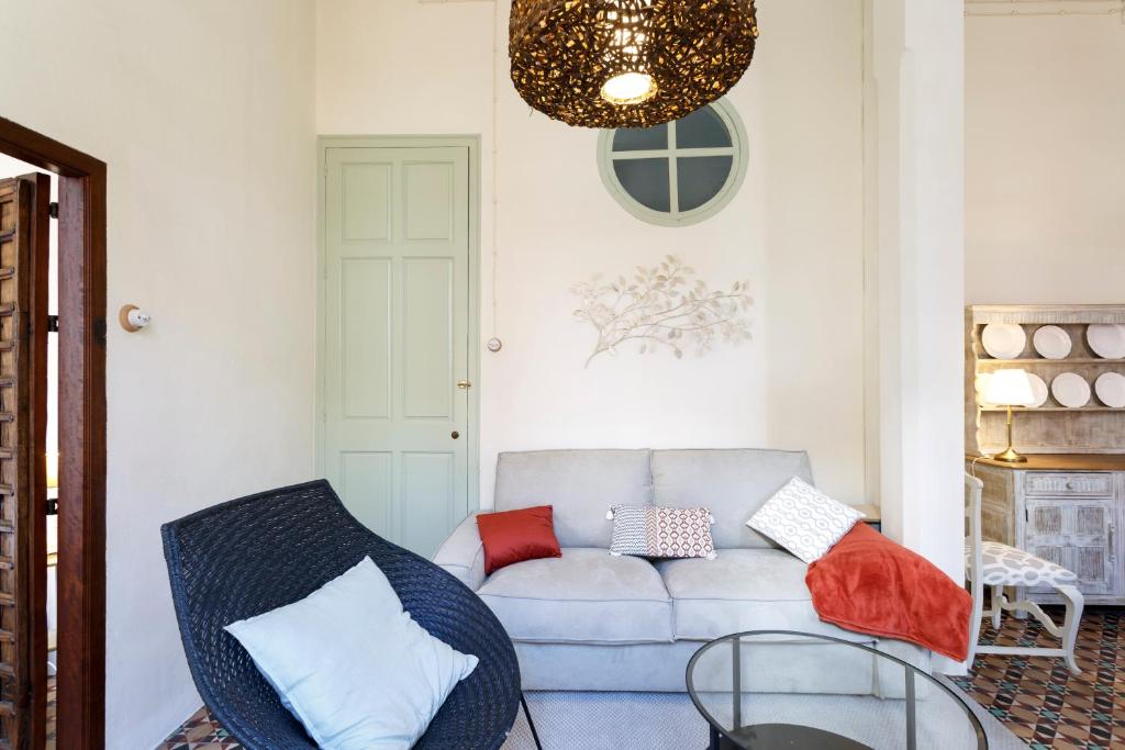 Część wypoczynkowa w obiekcie Teatro Suites Málaga