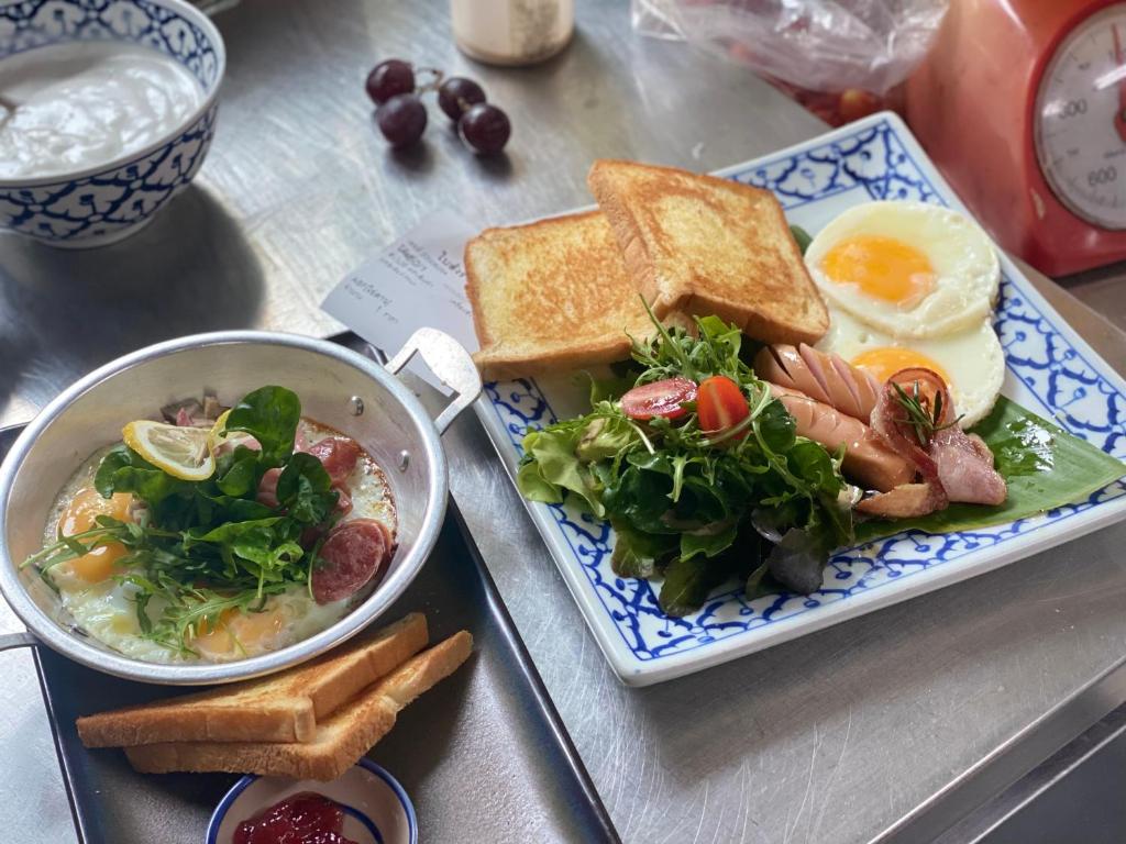 Ayutthaya retreat - 4