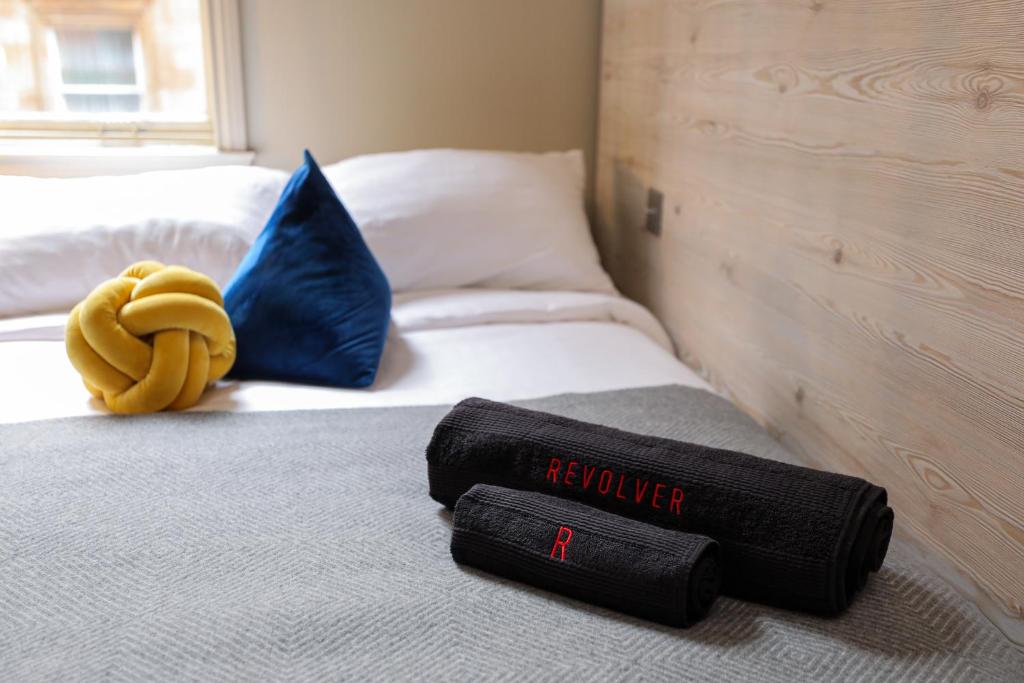 
Private Double Bed - Shared Facilities 
