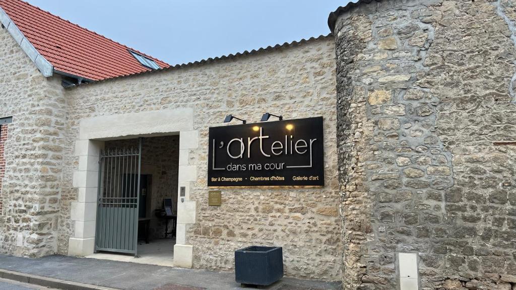 Fotografie z fotogalerie ubytování L’Artelier dans ma cour v destinaci Hermonville