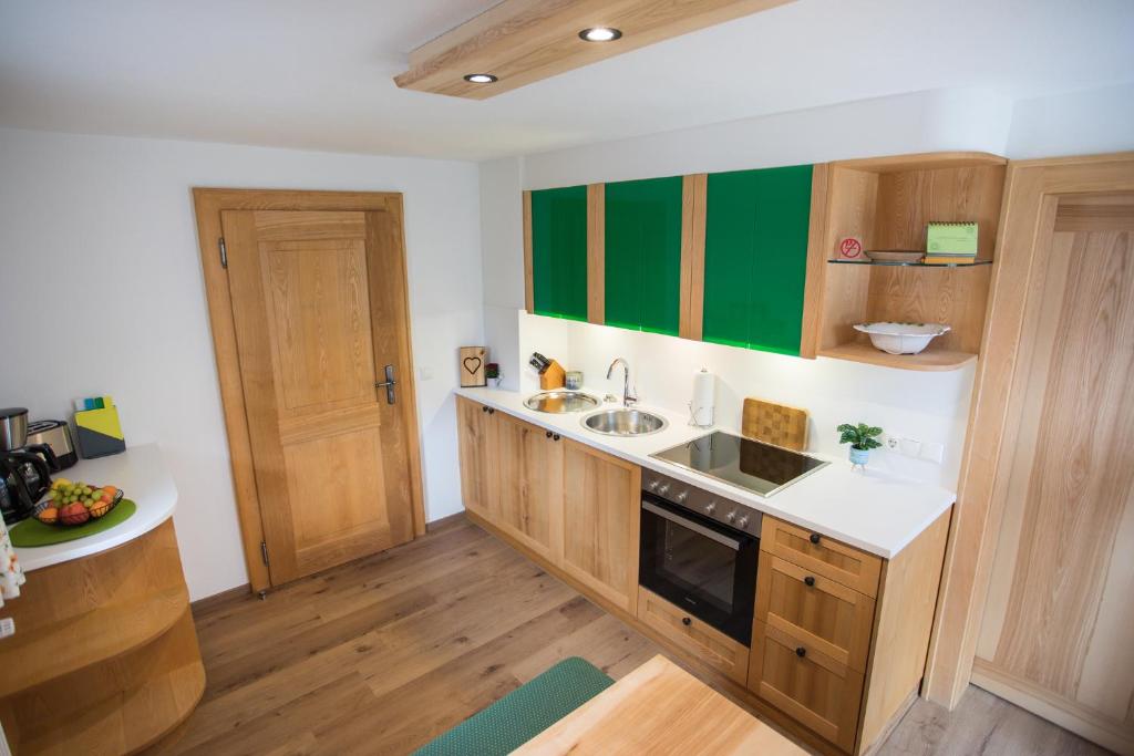 Gästehaus Göllblick - Two-Bedroom Apartment With Balcony