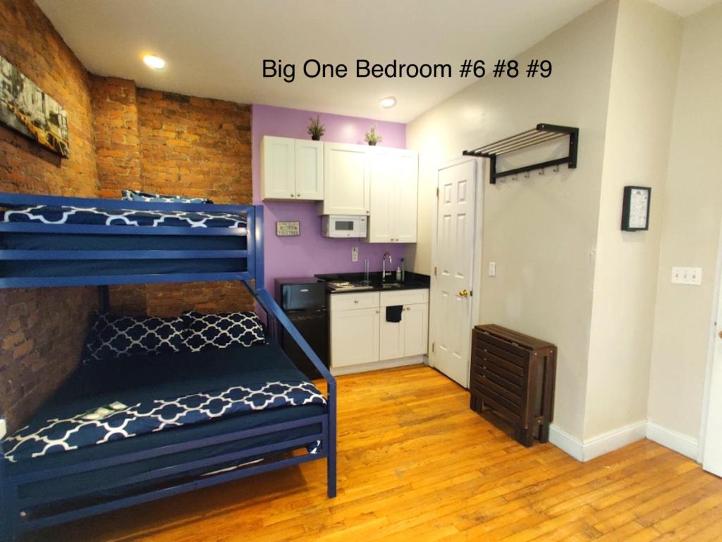 NYC Empire Apartments - 