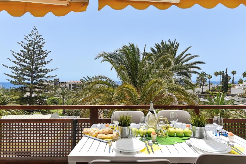 Bungalows Bungalow Rocas Rojas 406B by VillaGranCanaria en San Agustín, Gran Canaria
