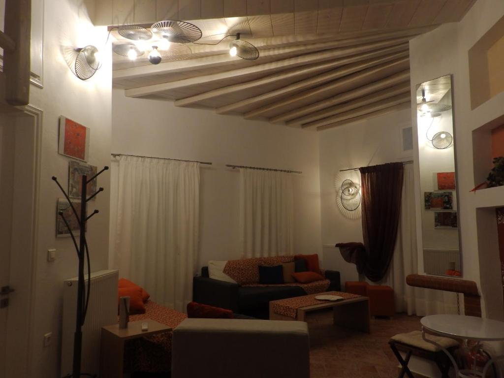 Posezení v ubytování Mykonos Ornos RedOcher Home