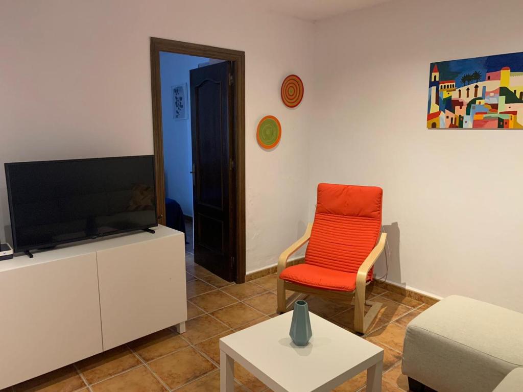 TV a/nebo společenská místnost v ubytování Happy Home