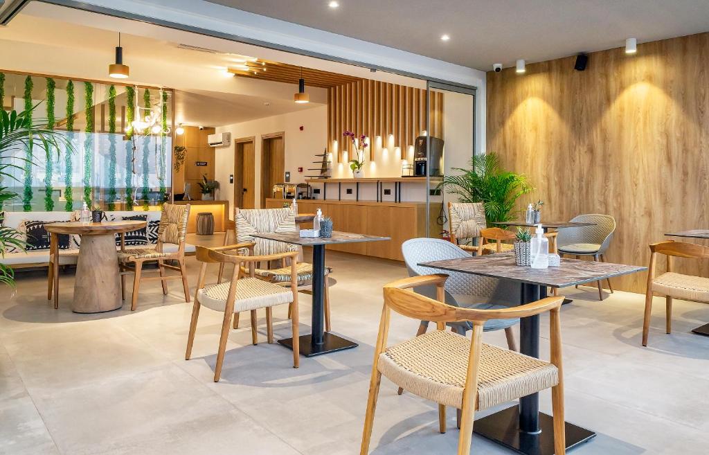 SAVUS Boutique Hotel - 8