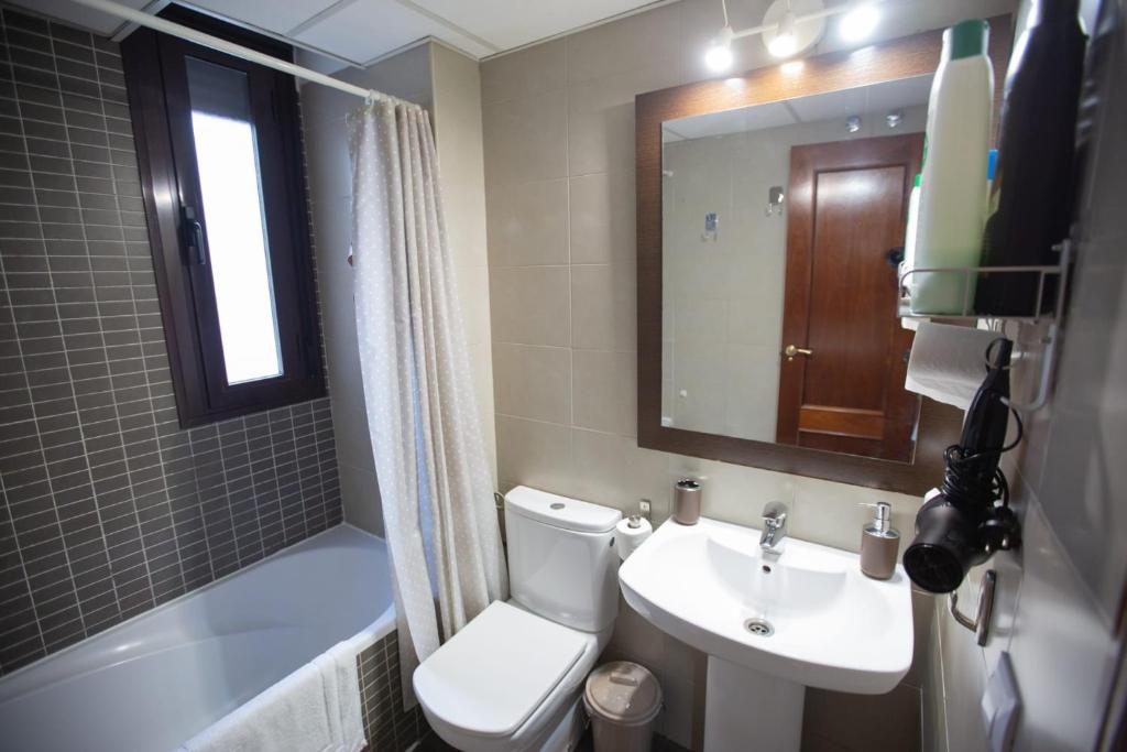 Apartment PISO CON SOLARIUM CALAHORRA CON SOLERA parking ...