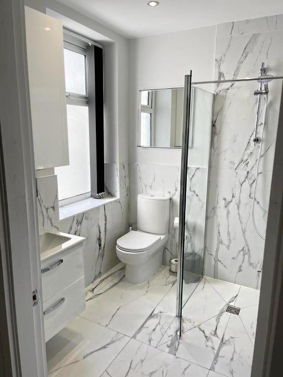 Smith Stayz Apartments - Two-Bedroom Apartment