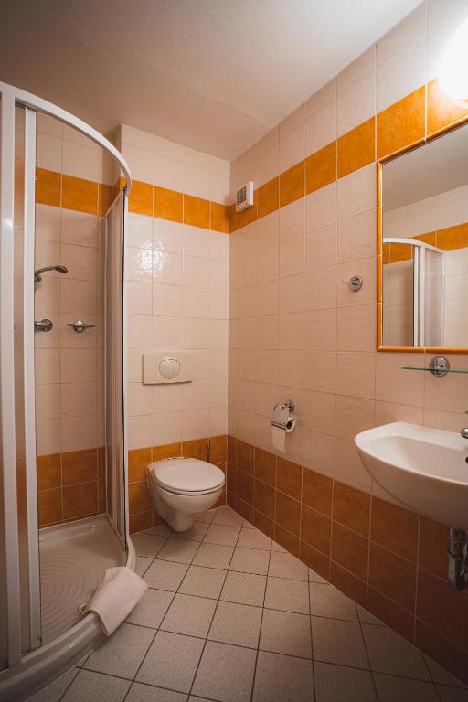 Koupelna v ubytování Apartmány Jurica Boží Dar 86
