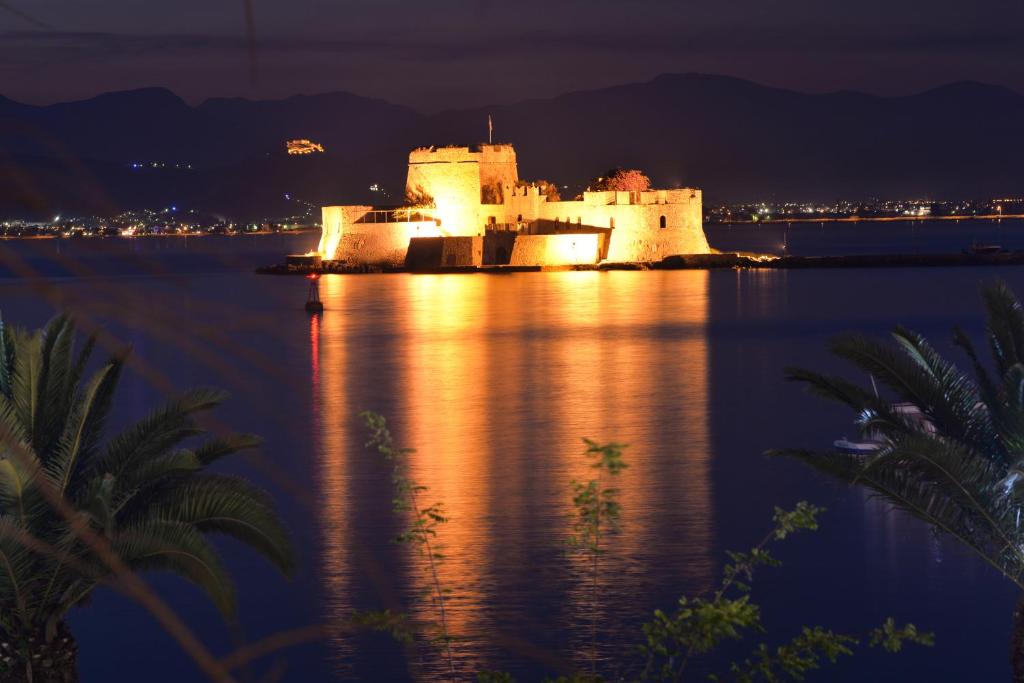 Margietta's Suites Nafplio - 16