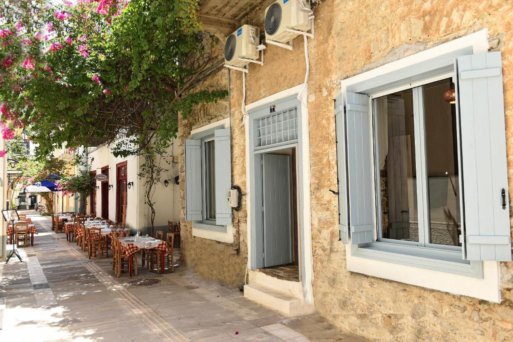 Margietta's Suites Nafplio - 4