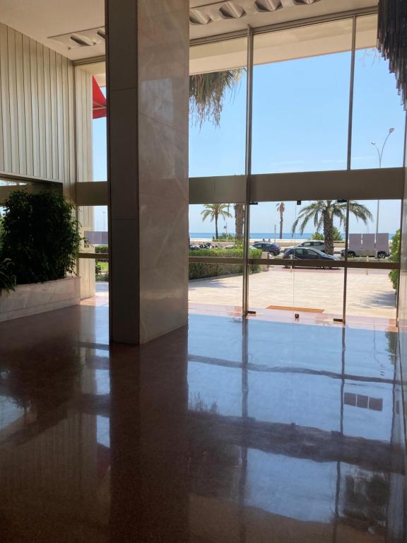 Zdjęcie z galerii obiektu Appartement Front de Mer w Mentonie