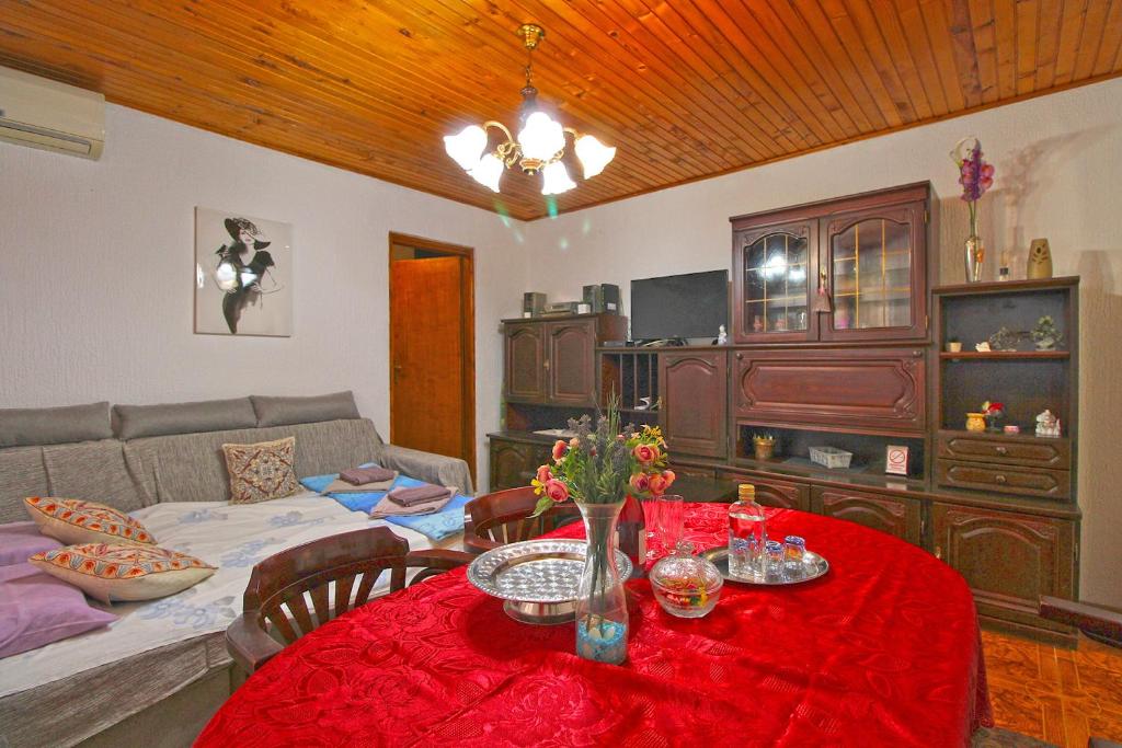 Posedenie v ubytovaní Apartment Luka 2192
