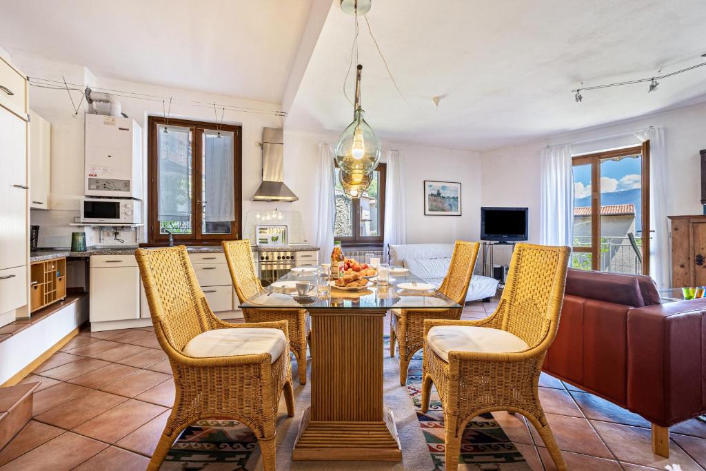 A kitchen or kitchenette at Appartment Capri