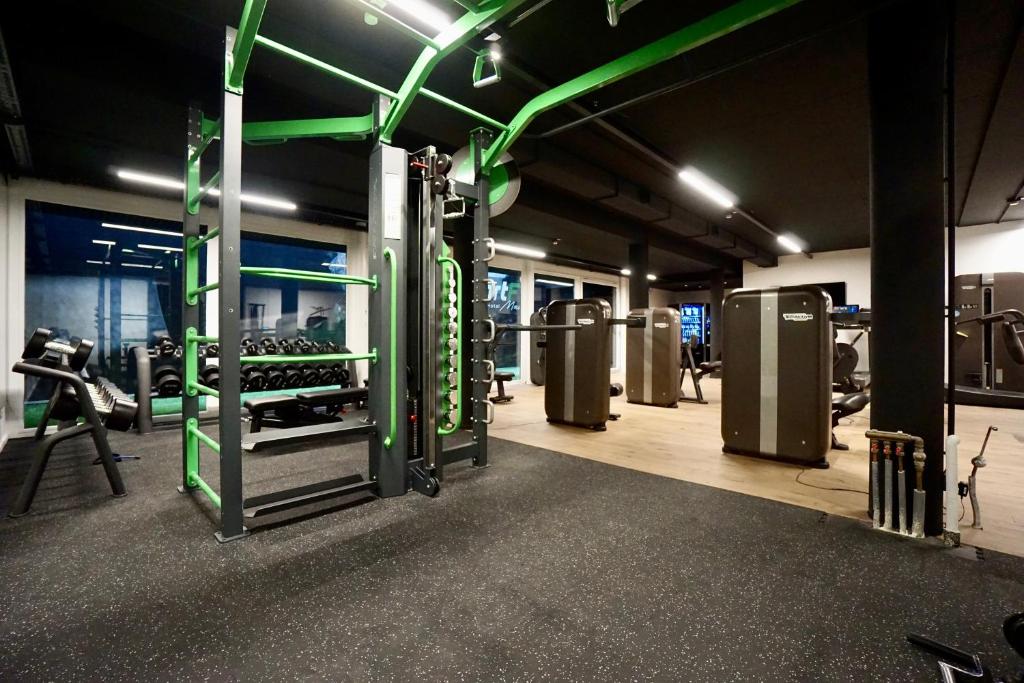 Spordikeskus ja/või sportimisvõimalused majutusasutuses Business Hotel Maier