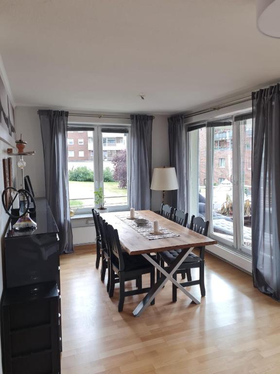 Zwischen Drägerpark und dem Stadtpark - Apartment Mit 1 Schlafzimmer