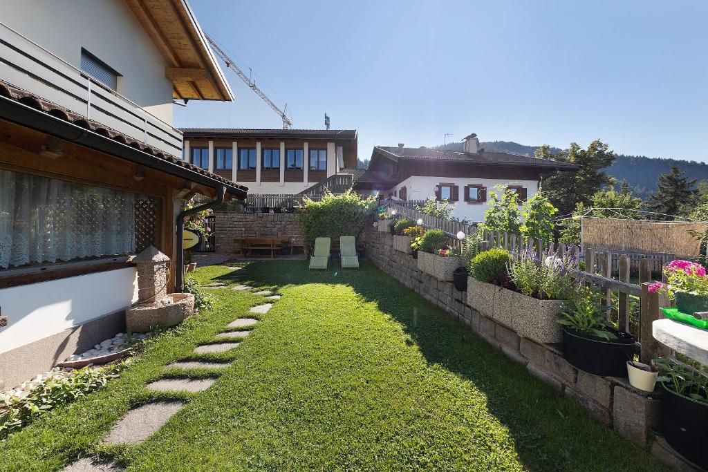 Vonkajšia záhrada v ubytovaní Apartment Panorama