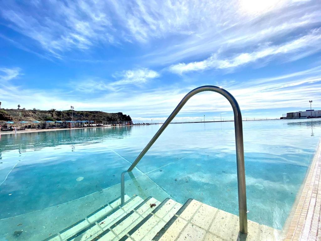 Apartment near the sea,beautiful garden view,pool in Costa del Silencio