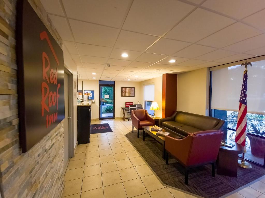 Red Roof Inn Tallahassee East photo