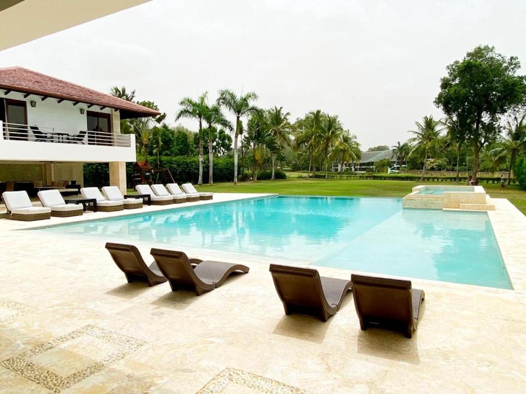 Bazén v ubytování Srvittinivillas Brroe-27 Casa de Campo Resorts Villas Espacius - Modern Great nebo v jeho okolí