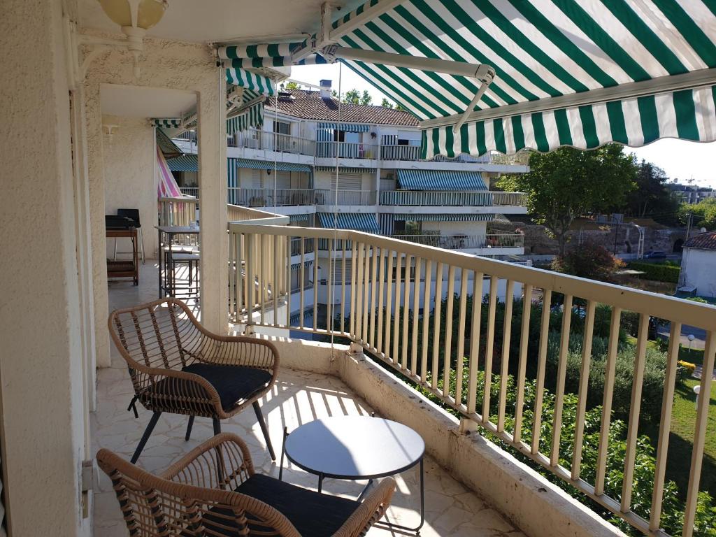 Fotografia z galérie ubytovania FREJUS T3 95 m2 climatise 6 personnes piscine par v destinácii Fréjus