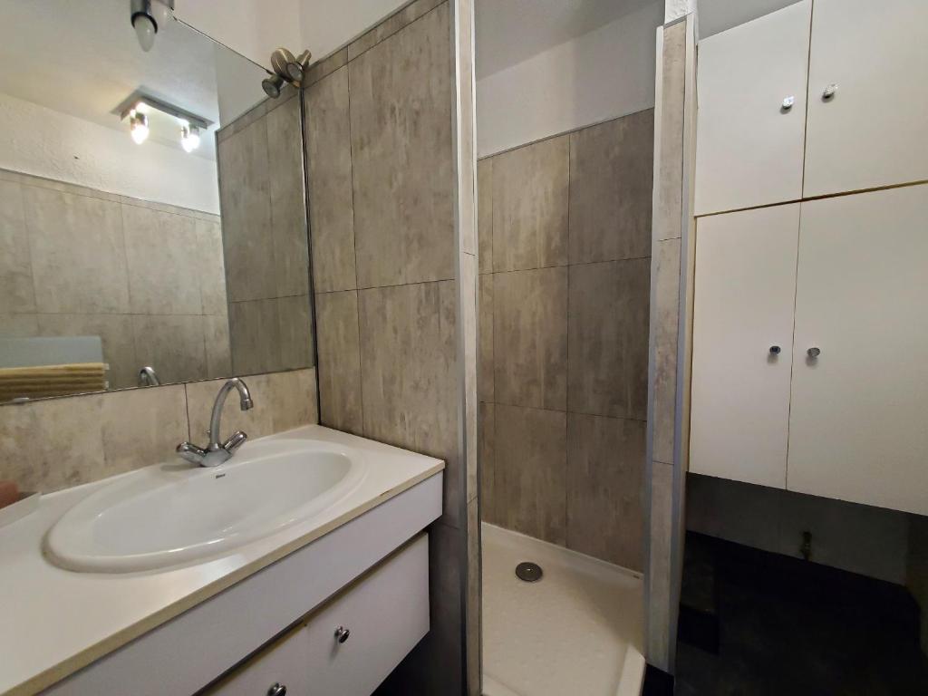 Fotografia z galérie ubytovania FREJUS T3 95 m2 climatise 6 personnes piscine par v destinácii Fréjus