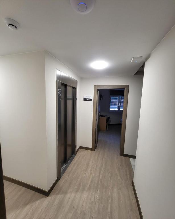 HOSTAL HABITAT MUXIA II - 8