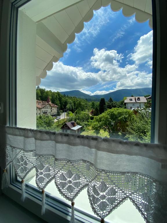 Výhľad na hory alebo výhľad na hory priamo z apartmánu