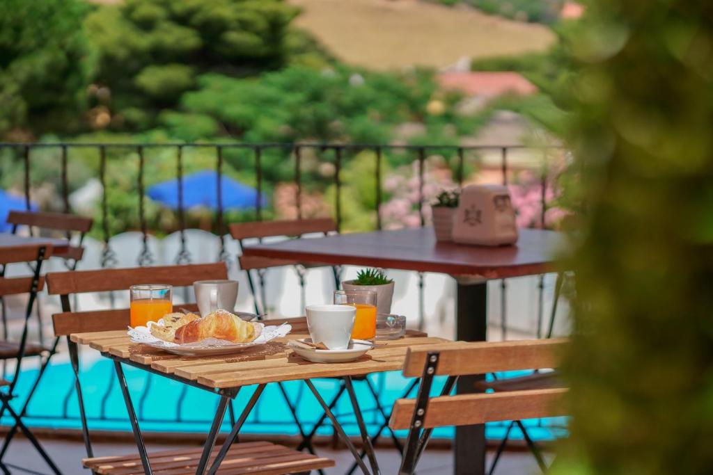 Nápoje v ubytování Hotel Solanas