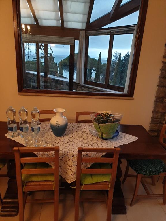 Zdjęcie z galerii obiektu Casa Vista Lago 154 SQM w mieście Passignano sul Trasimeno