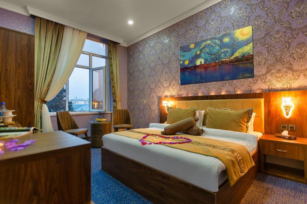 Gallery image of Center Hotel Baku in Baku