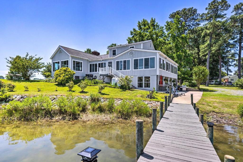 Idyllic Waterfront Home with Game Room, Shared Dock, Reedville (updated