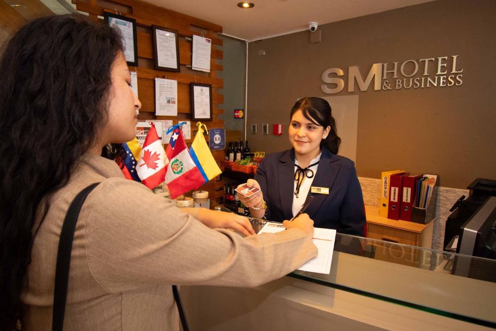 Staff di SM Hotel