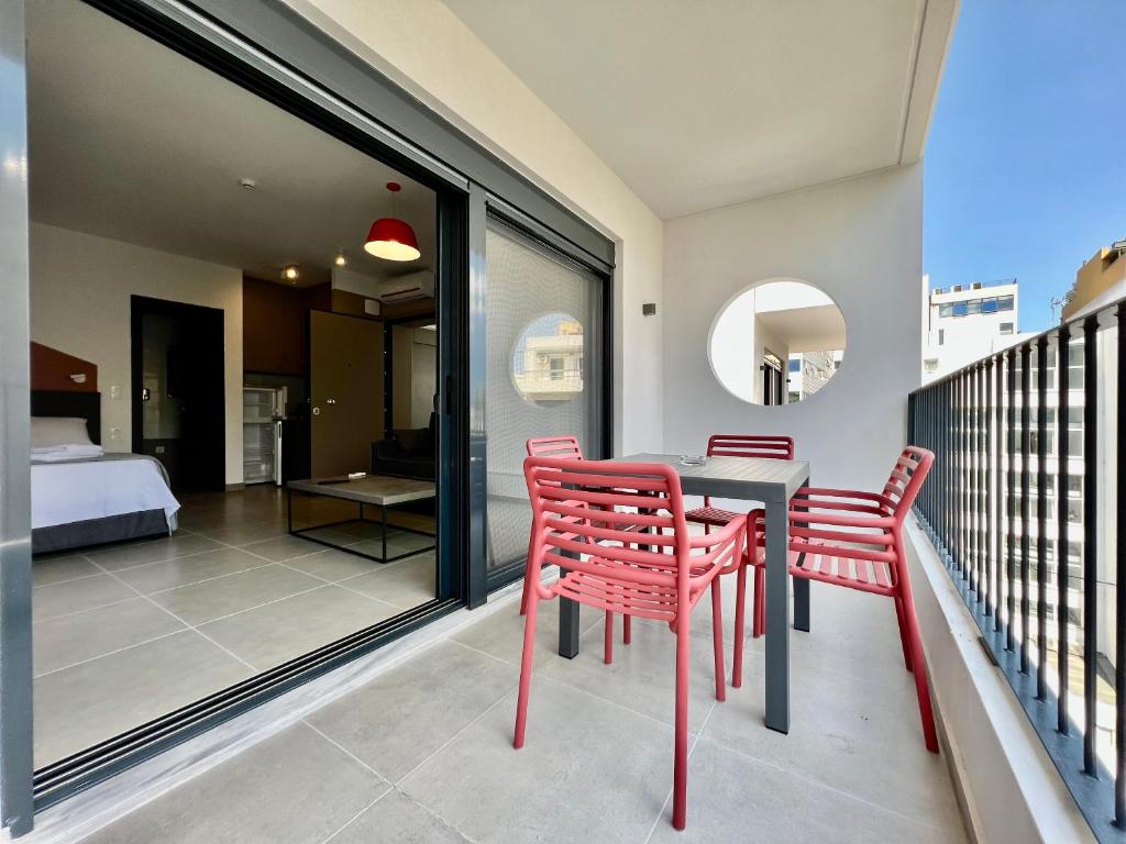 M & M boutique apartments - Studio With Mountain View