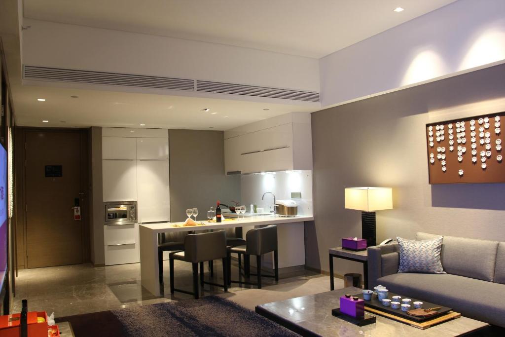 Wyndham JinJiang Hotel - Premium King Suite - Non-fumeur