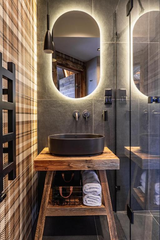 Kúpeľňa v ubytovaní Apartamenty i Pokoje Krupówki 49