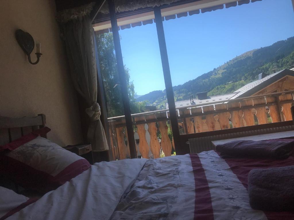 Výhľad na hory alebo výhľad na hory priamo z apartmánu