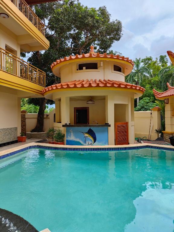 Bazén v ubytování Hotel Pacific Pearl - Playa Los Destiladeros nebo v jeho okolí