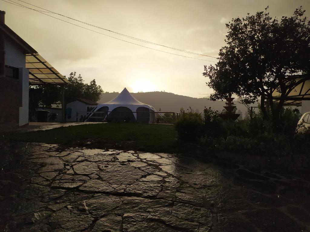 Příroda nedaleko luxury tent