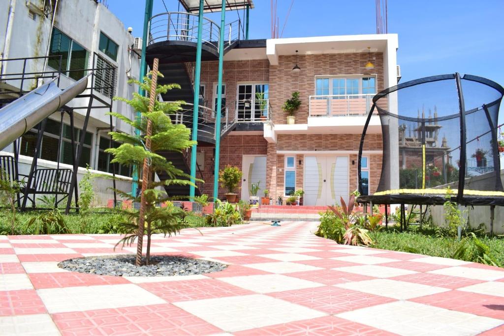 Budova, kde se prázdninový dům nachází