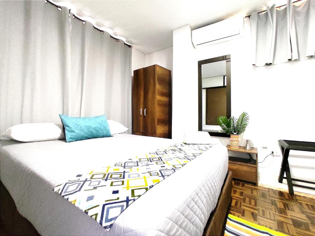 Postel nebo postele na pokoji v ubytování Walena Hotel