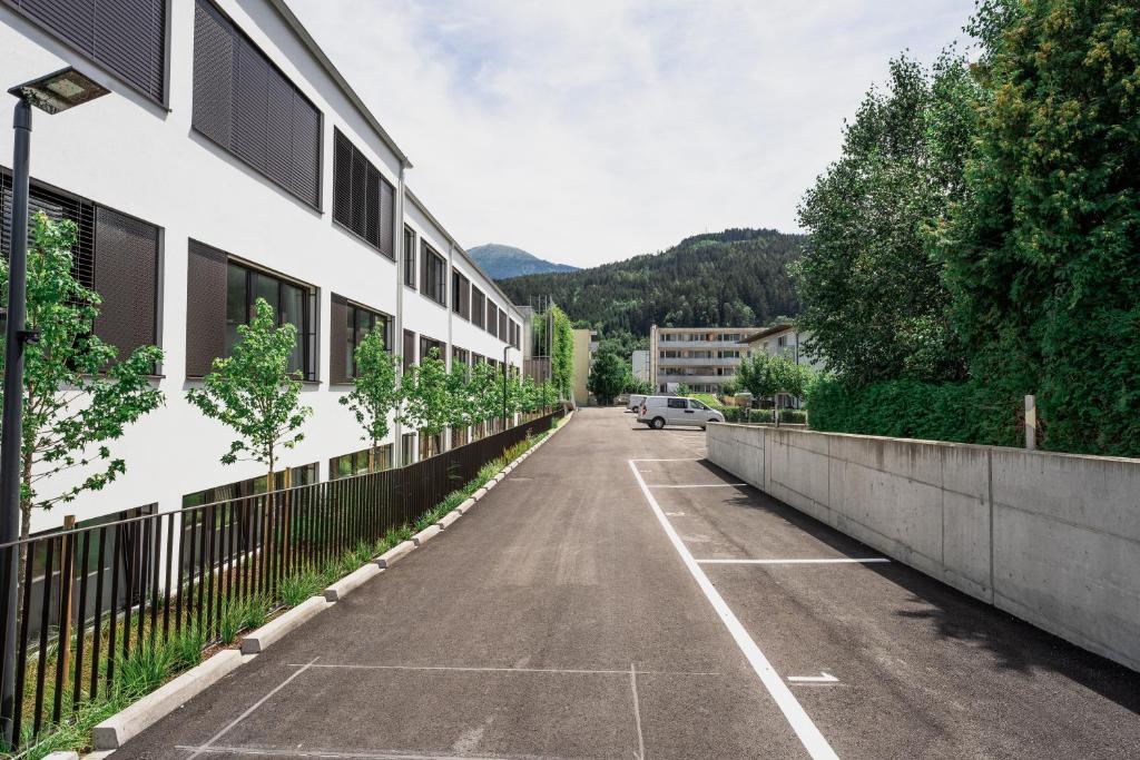 Nespecifikovaný výhled na hory nebo výhled na hory při pohledu z aparthotelu